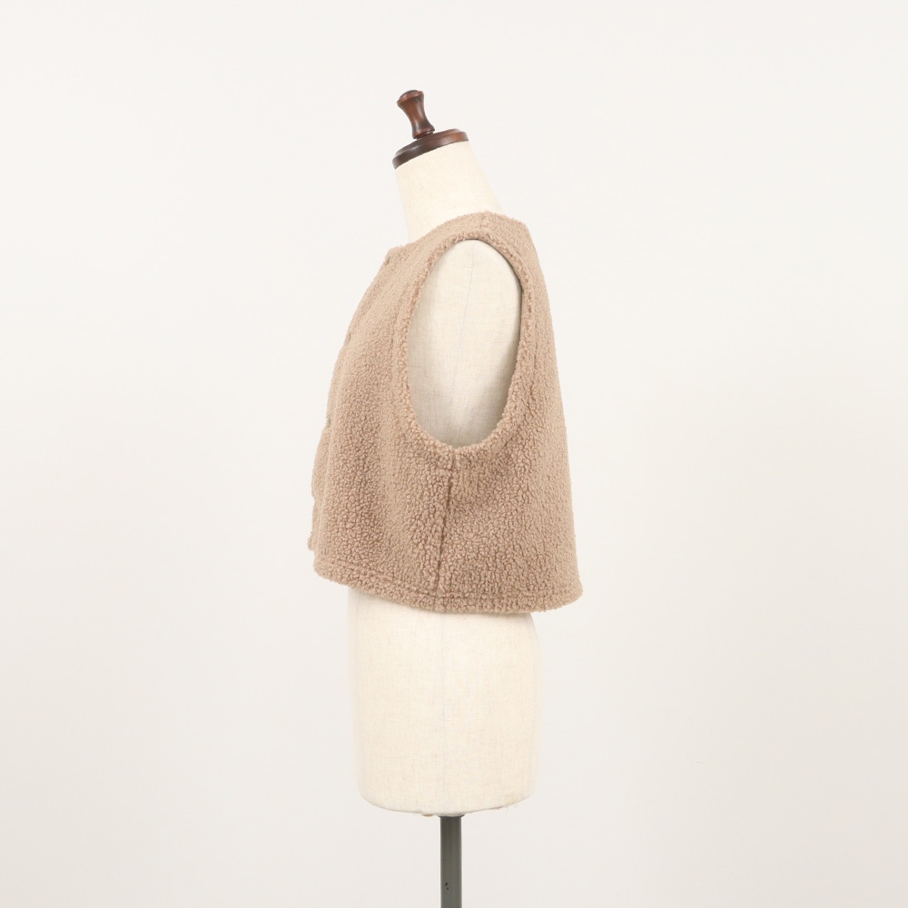 もこもこプードルパイル ショートベスト ベストの正面ディティール