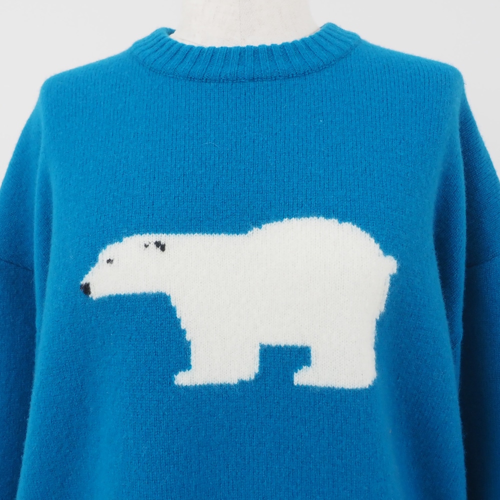 タスマニアラム KUMA knit　ニットの正面ディティール