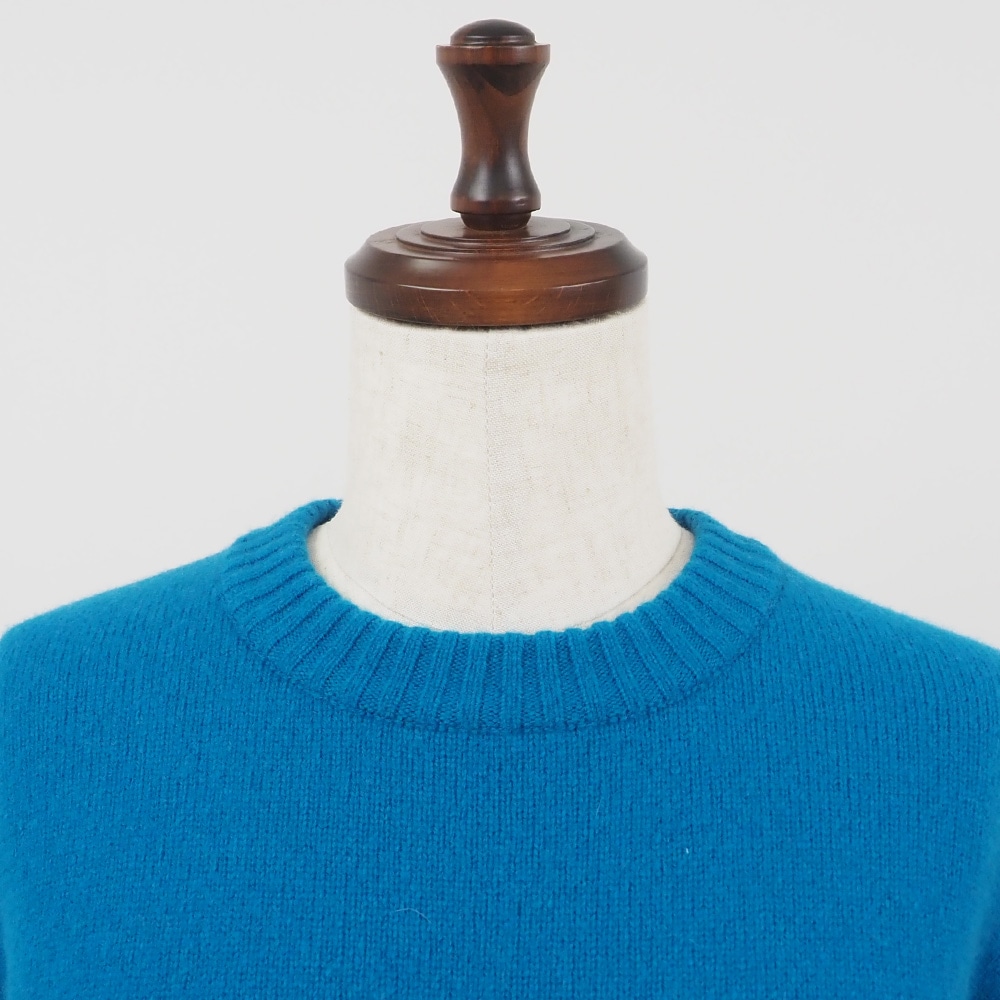 タスマニアラム KUMA knit　ニットの正面ディティール