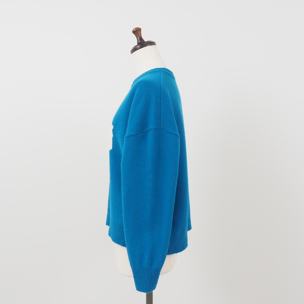 タスマニアラム KUMA knit　ニットの正面ディティール