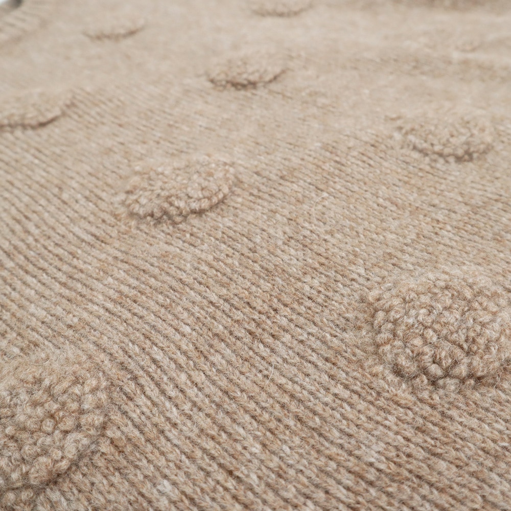 タスマニアラム パイルドットニットベスト　ベストの素材のアップ