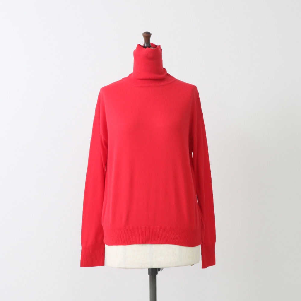 ムースヤーン タートルネックニット　ニットの正面ディティール