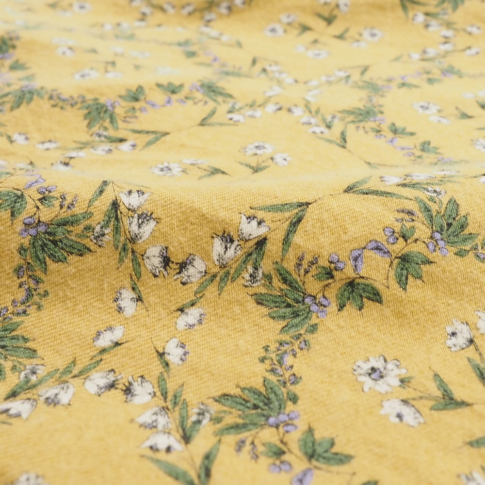 20ビエラ起毛バイアス花柄 ワンピース ワンピースの素材のアップ