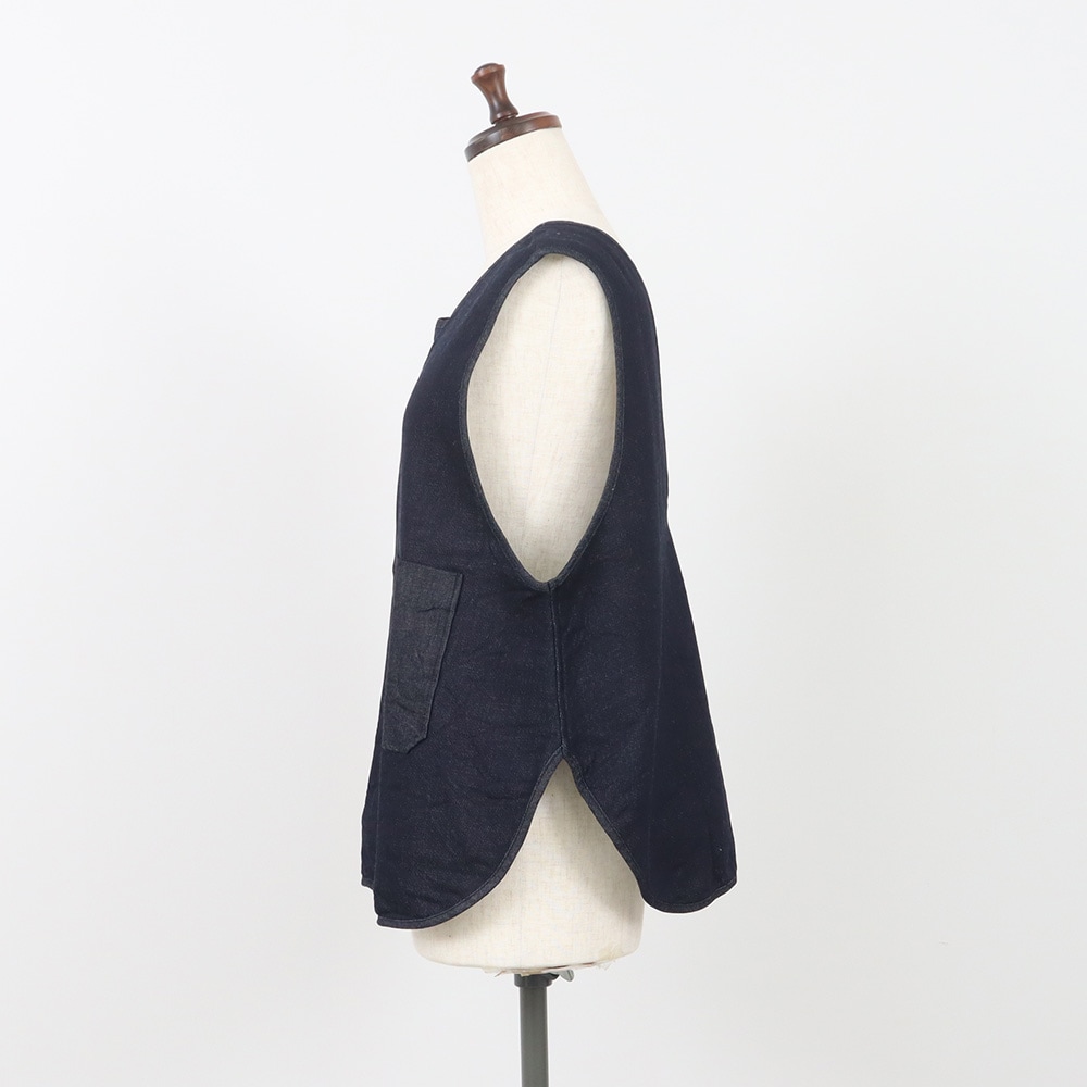 ムラデニム裏起毛 フリップベスト(2WAY)　ベストの正面ディティール