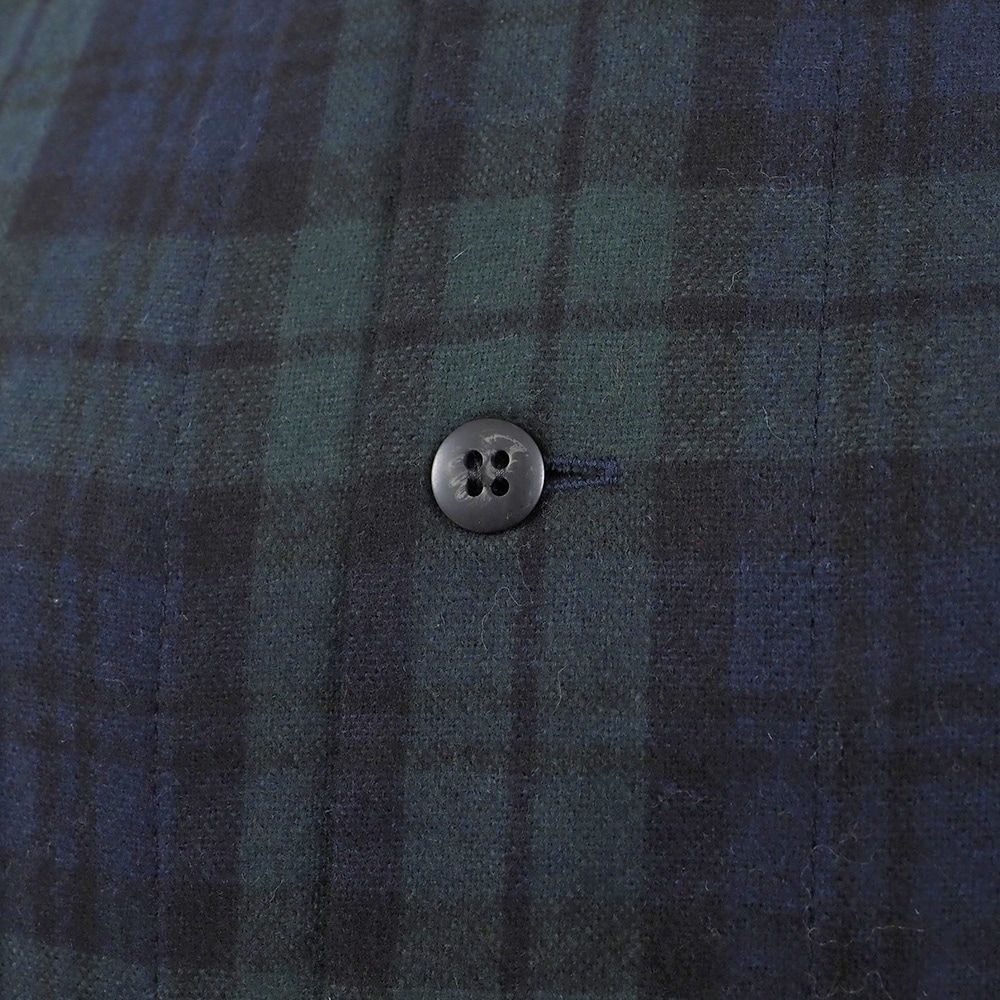 ウールリサイクルクロスチェック ロングジレ　ジレの正面ディティール