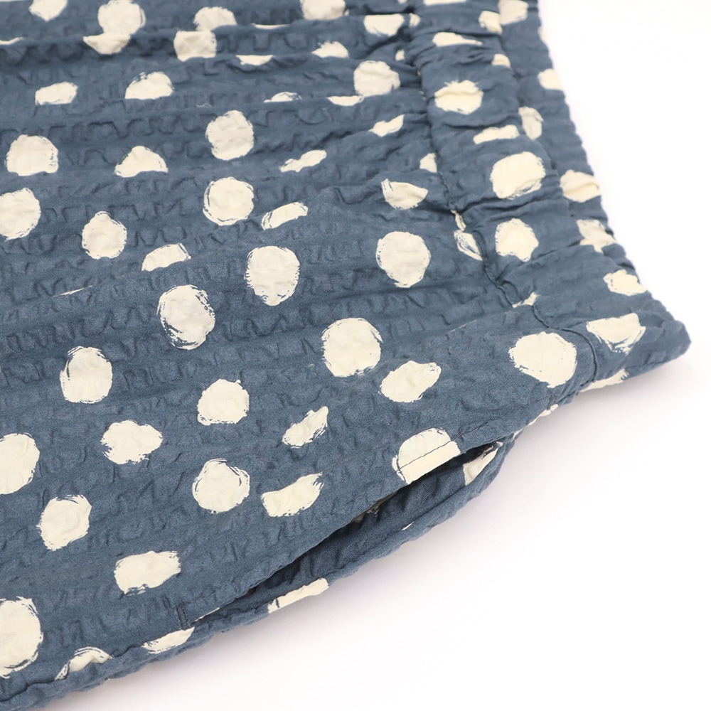 リップルクロスランダムドット エッグパンツ　パンツの正面ディティール