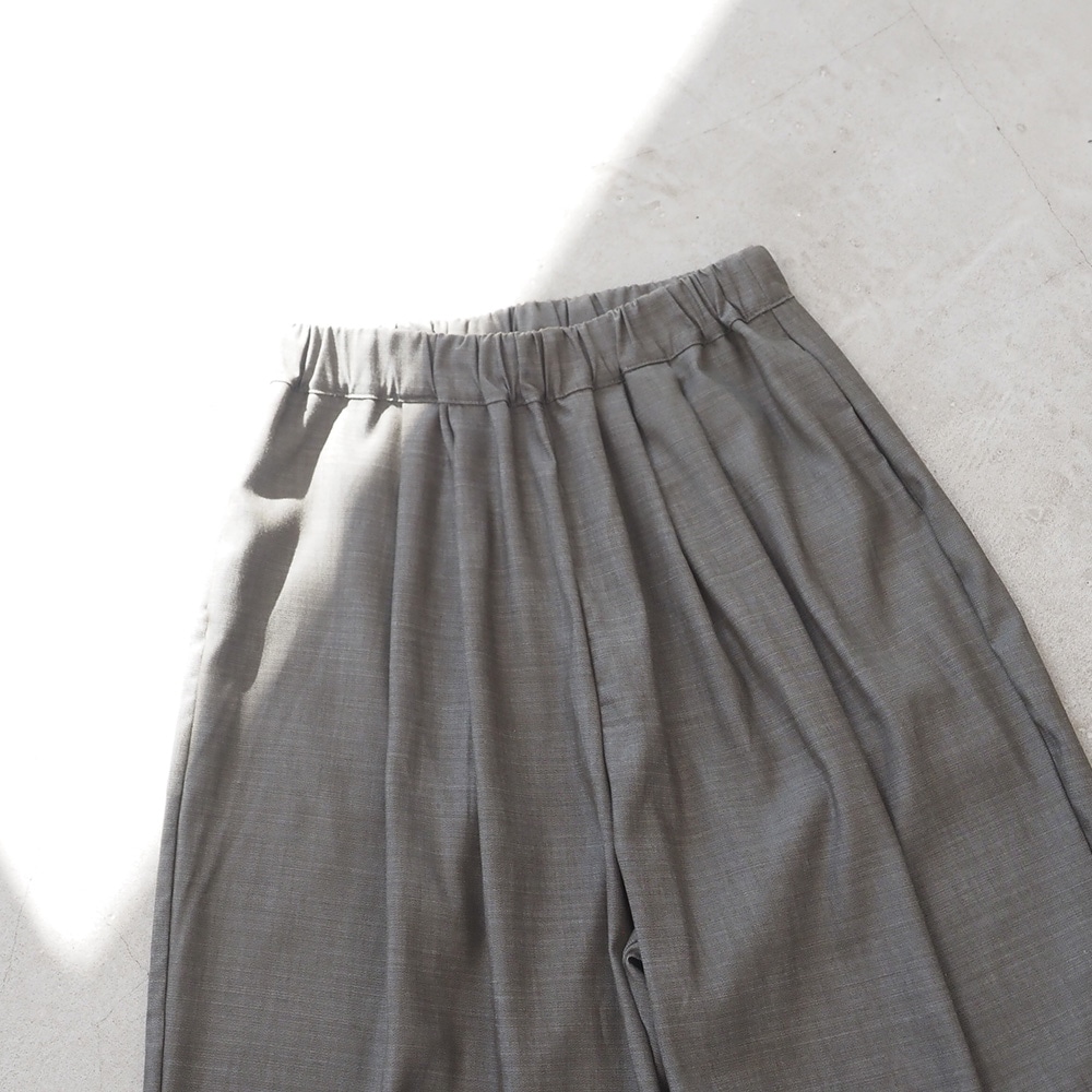 はんなるる NARU(ナル) ムラ糸リサイクル天竺 裾ひねりタートルネック