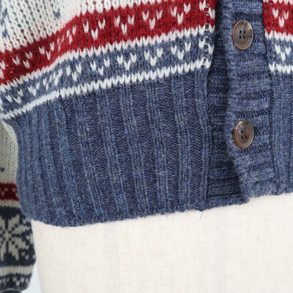 ドーゼットエアーヤーンカウチンニットカーデ カーディガンの正面ディティール