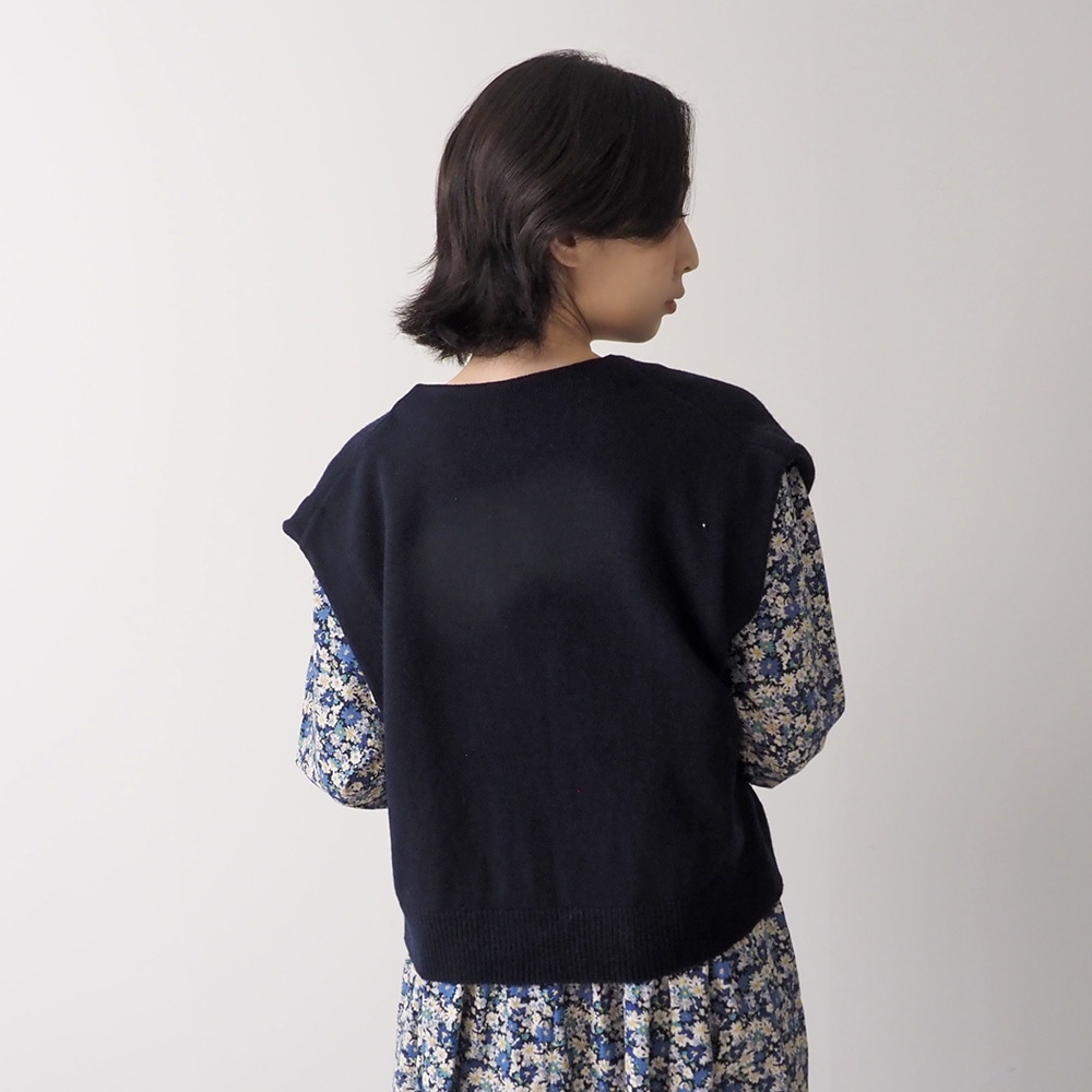 NARU(ナル) タスマニアラム クロップドカーディーベスト 668600 | 定番