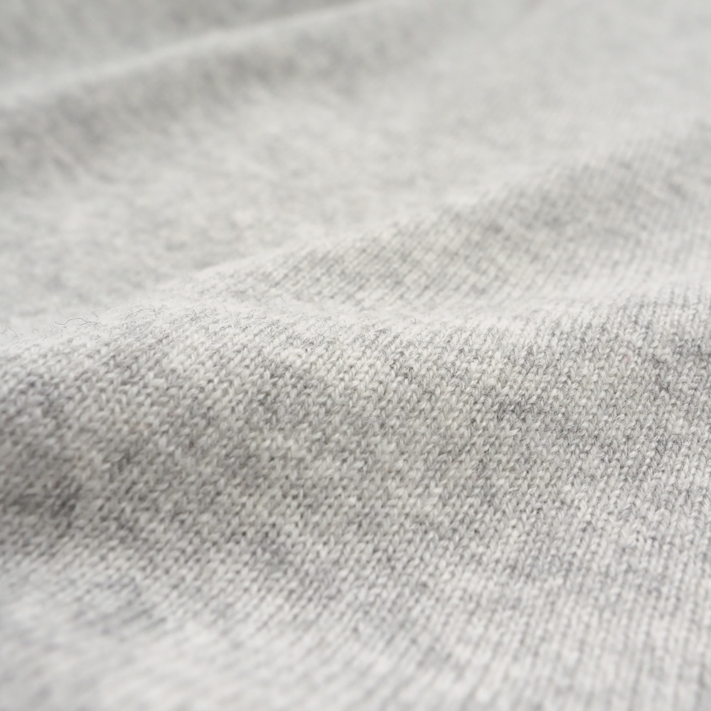 ミルキーラム　コードアレンジニット　ニットの素材のアップ