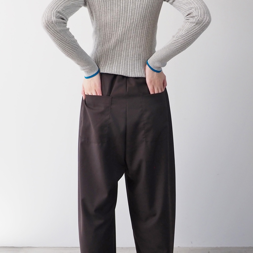 NARU(ナル) PL/RYクリアーツイル リラックスノッポパンツ 6689051