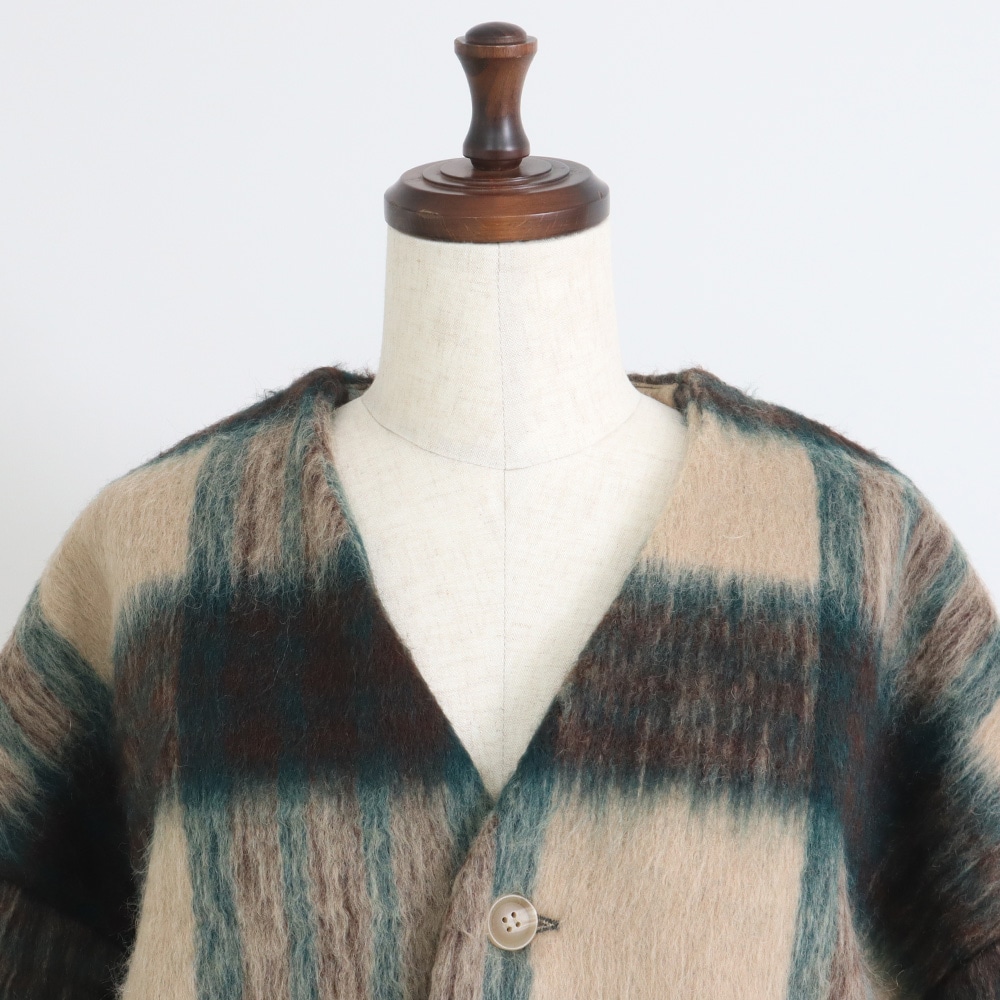 シャギーチェックノーカラージャケット　ジャケットの正面ディティール