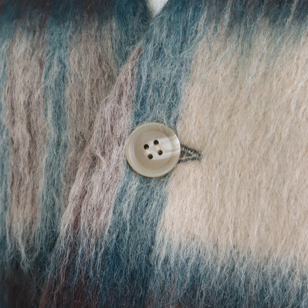 シャギーチェックノーカラージャケット　ジャケットの正面ディティール