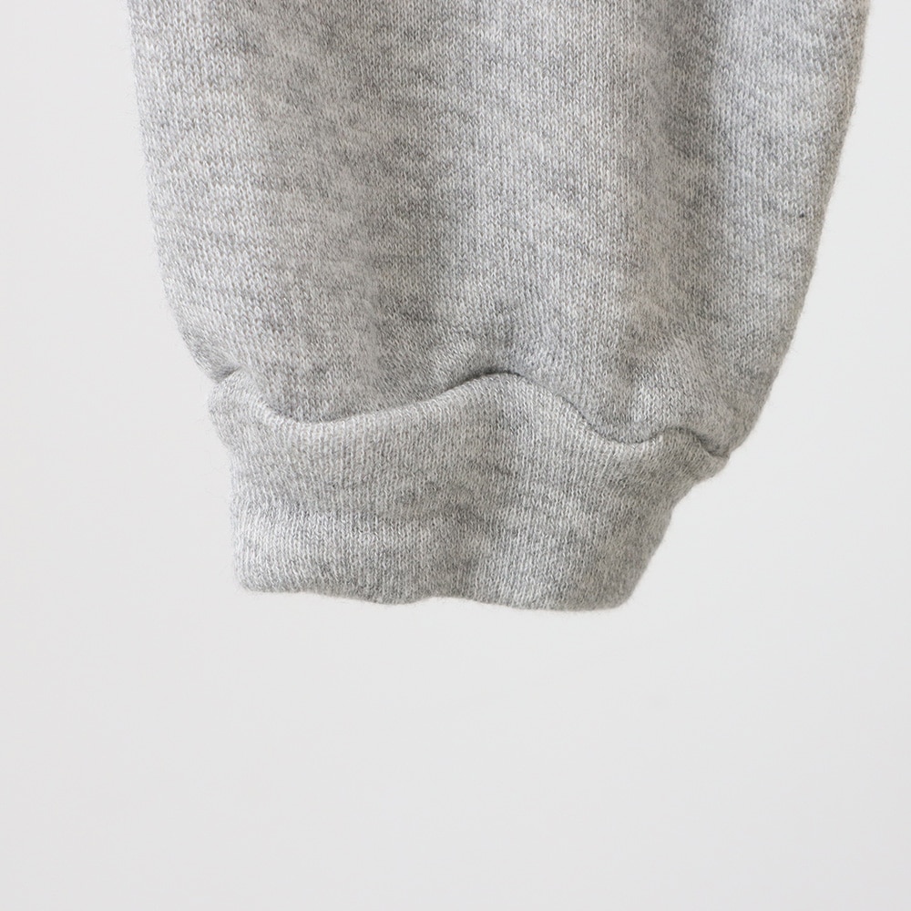 コットンレーヨン吊り裏毛 ラズベリーカーディガン　カーディガンの正面ディティール