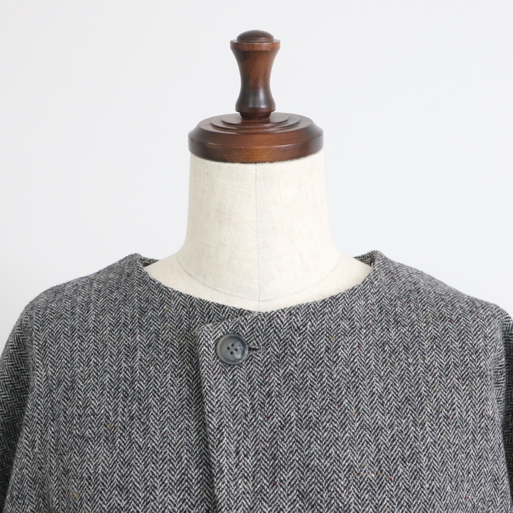 ヘリンボーンネップツイード ワイドジャケット　ジャケットの正面ディティール