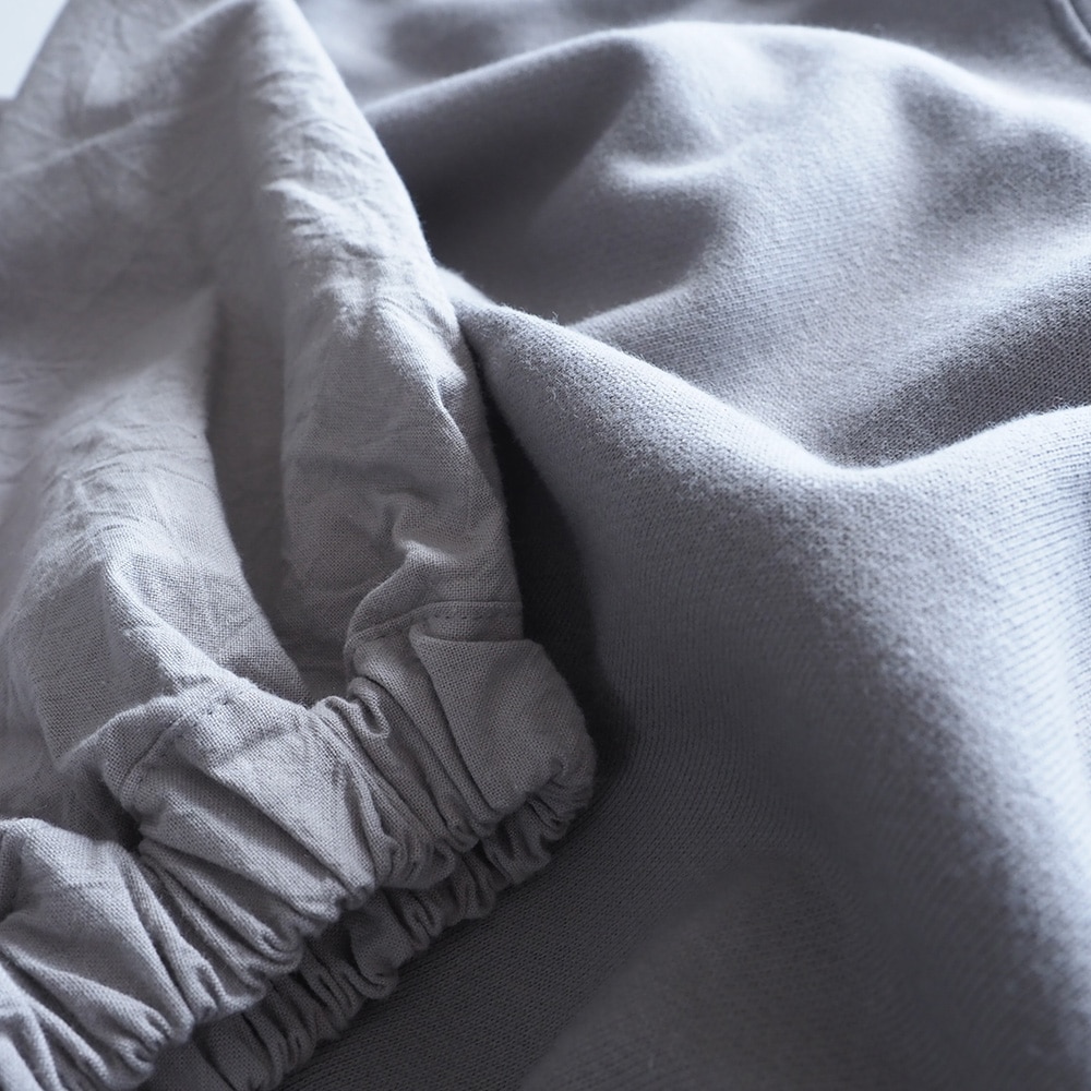 30/10セントラル裏毛×シーチングハンドワッシャー ワイドPO　プルオーバーの素材のアップ