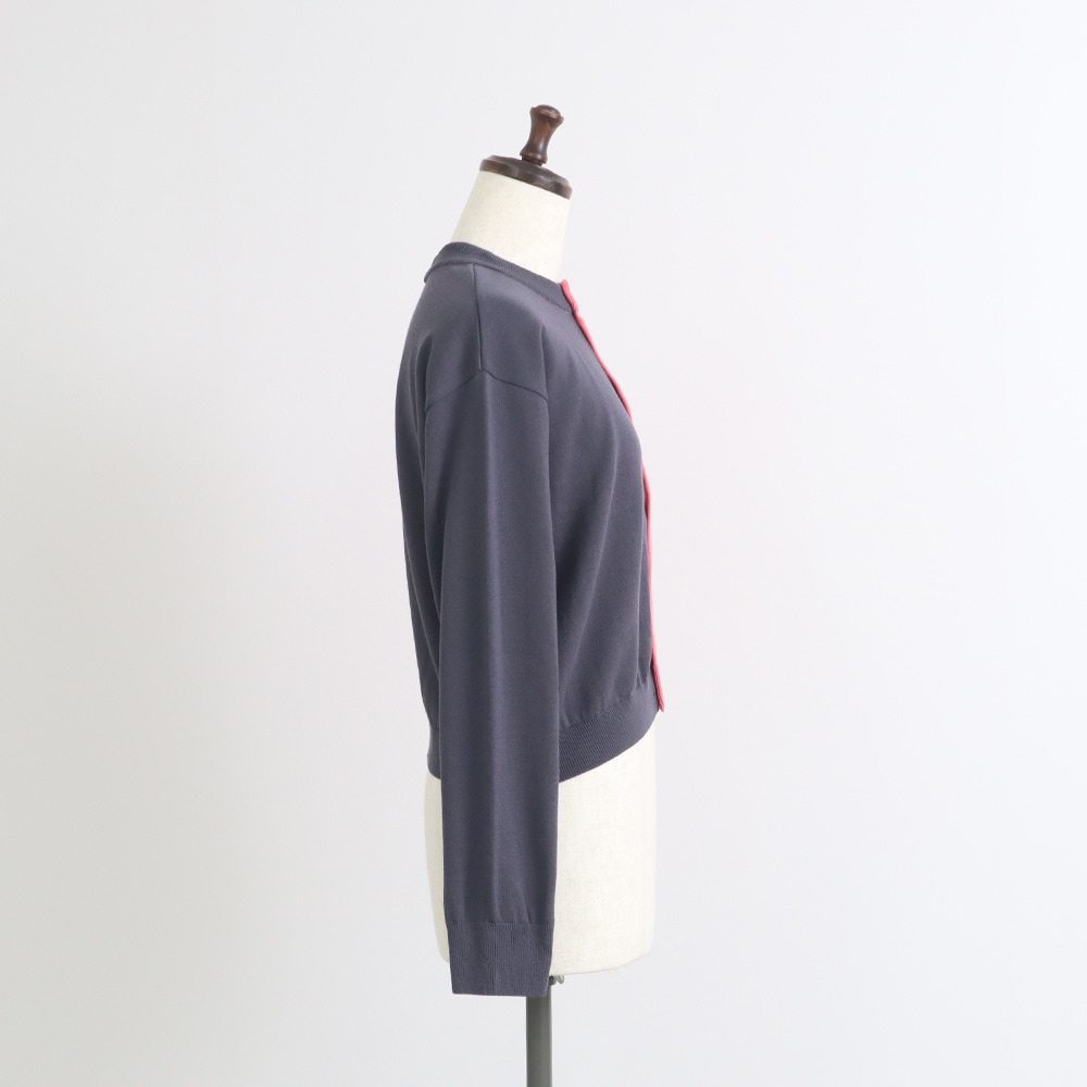 スノーコットン バイカラーニットカーデ　カーディガンの正面ディティール