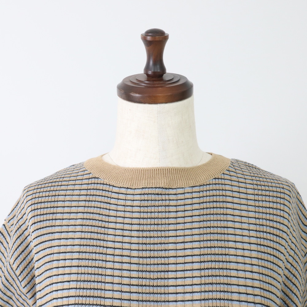 コンパクトヤーン マルチボーダーランダムリブ半袖ニット　ニットの正面ディティール