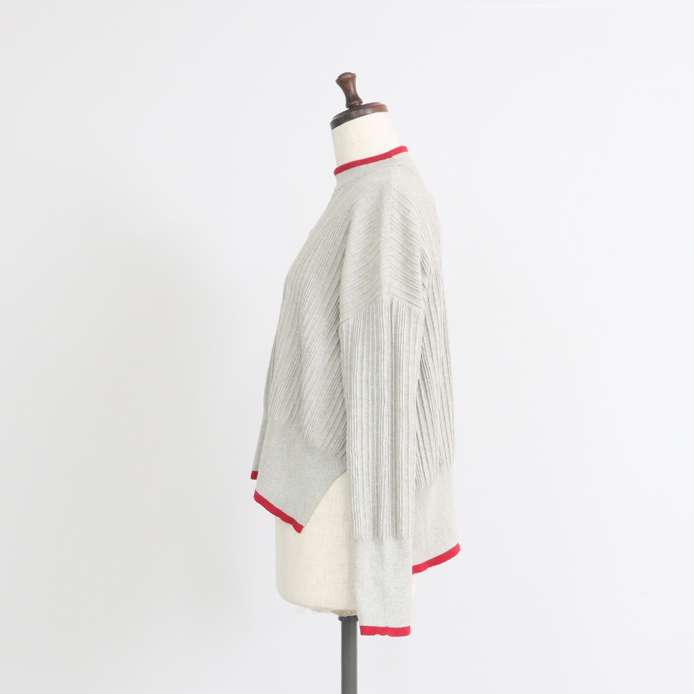 Hidamari Cotton ワイドリブバイカラーコモドニット　ニットの正面ディティール