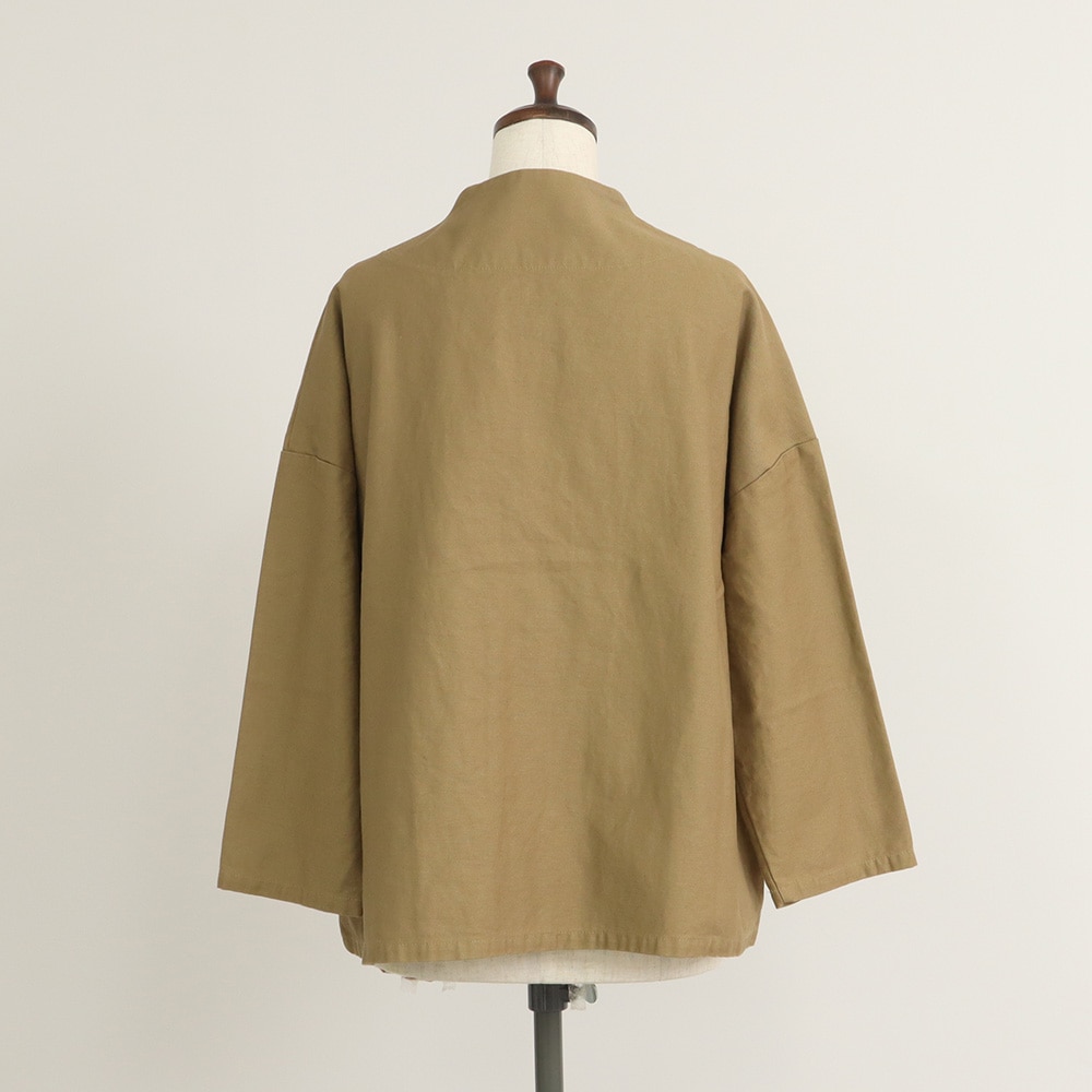 ムラ糸ミリタリーバックサテン ノッチジャケット　ジャケットの正面ディティール