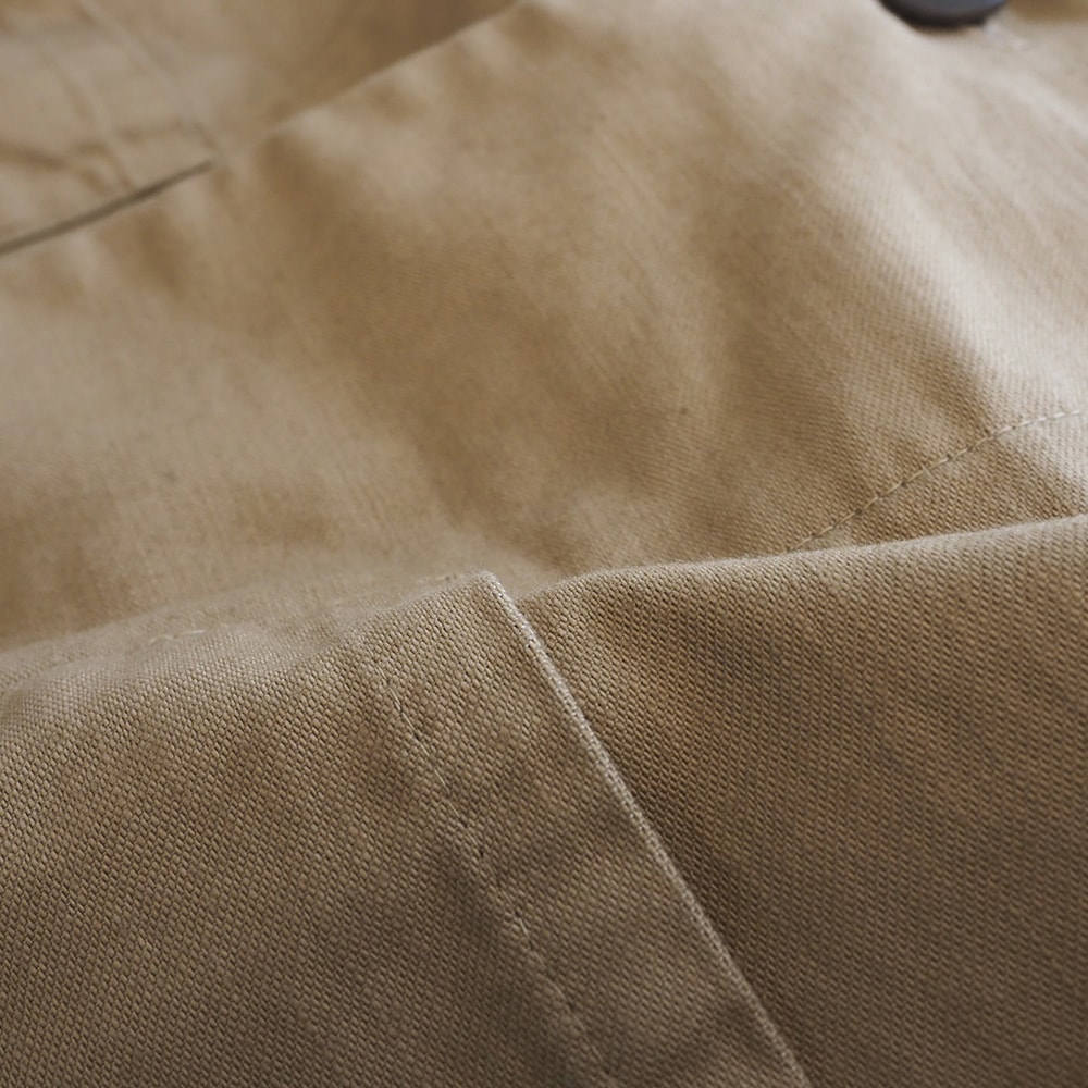 ムラ糸ミリタリーバックサテン ノッチジャケット　ジャケットの素材のアップ