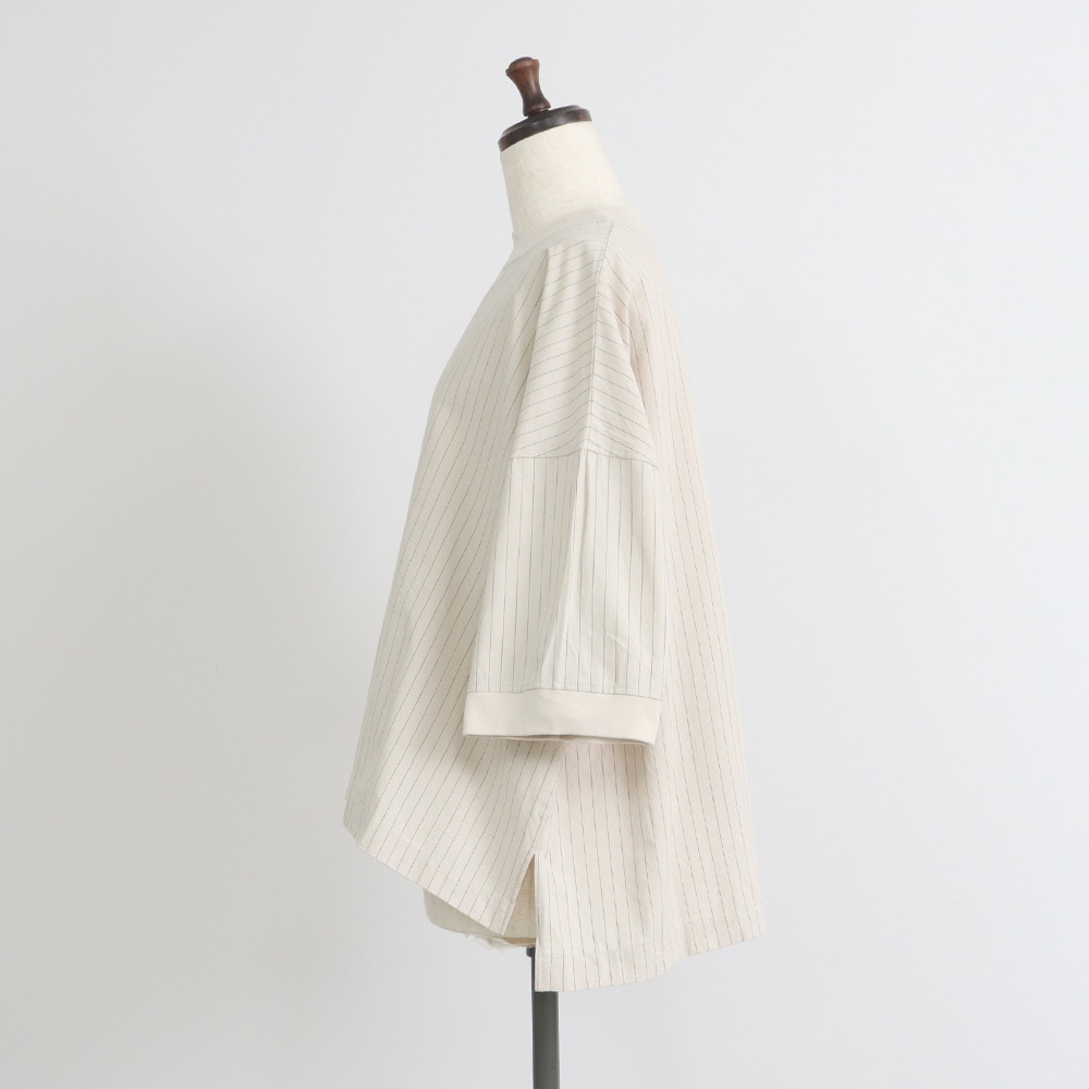 コットンクロスストライプワッシャー ワイドT　プルオーバーの正面ディティール