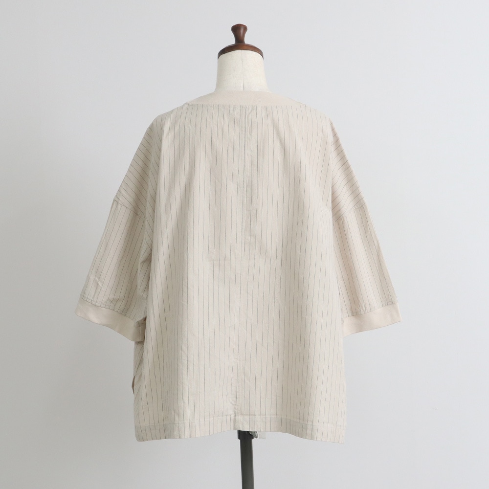 コットンクロスストライプワッシャー ワイドT　プルオーバーの正面ディティール