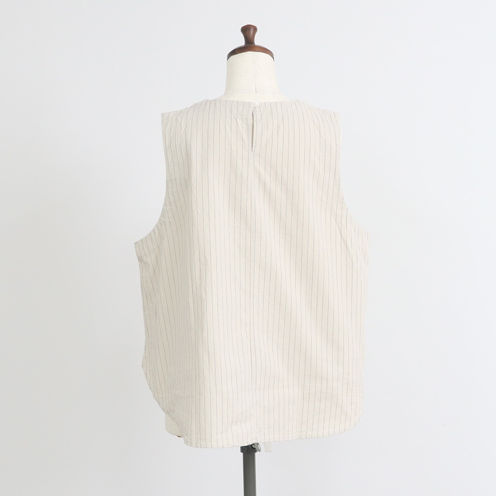 コットンクロスストライプワッシャー ラウンドベスト　ベストの正面ディティール