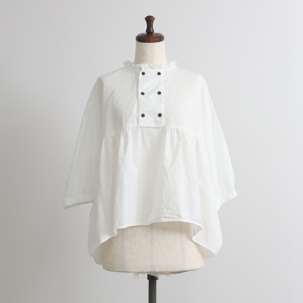 綿/麻キャンブリックワッシャー ギャザーブラウス　ブラウスの正面ディティール