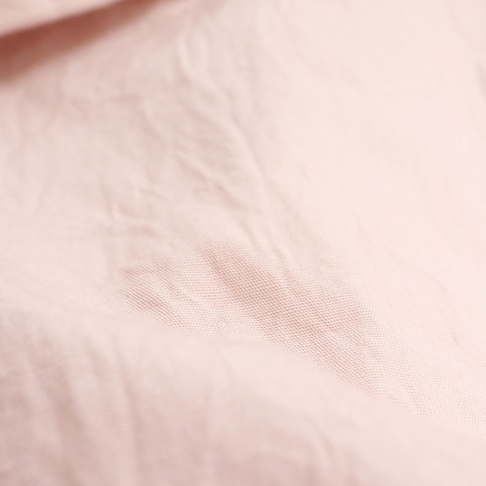 50ブロードハンドワッシャーユルリシャツ　シャツの素材のアップ