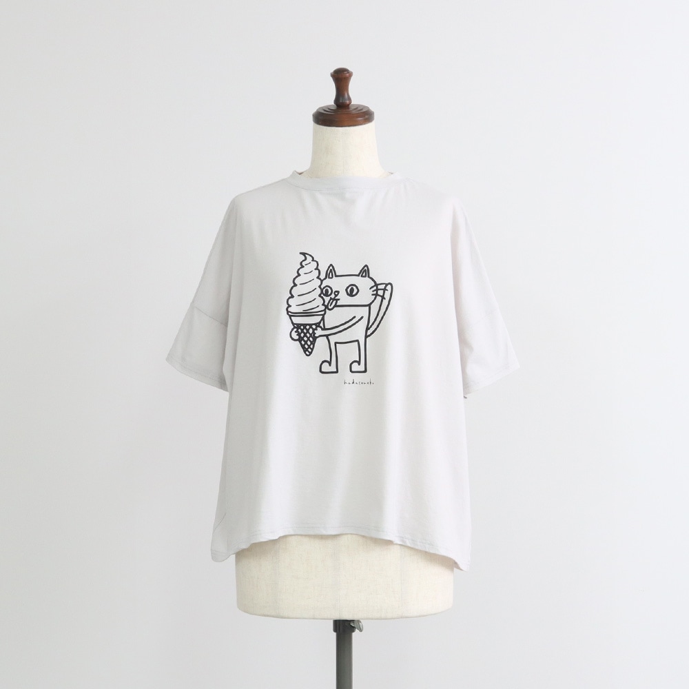 ナチュラルソフト天竺 食いしん坊ねこワイドT Tシャツの正面ディティール