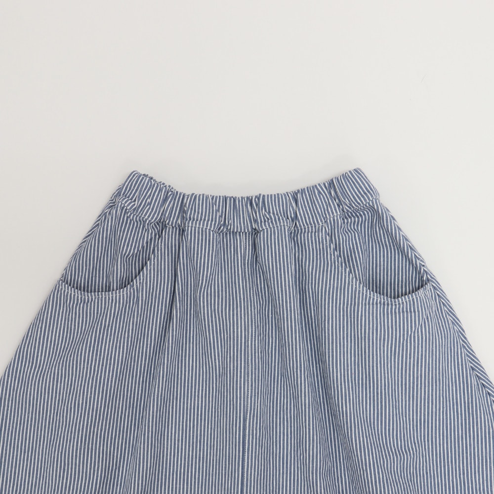 カラーヒッコリー ノッポスカート　スカートの正面ディティール