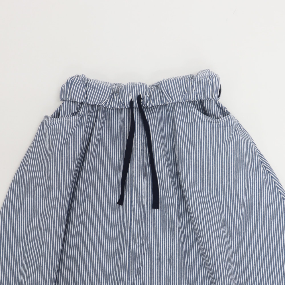 カラーヒッコリー ノッポスカート　スカートの正面ディティール