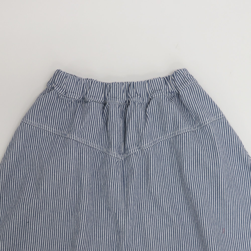 カラーヒッコリー ノッポスカート　スカートの正面ディティール