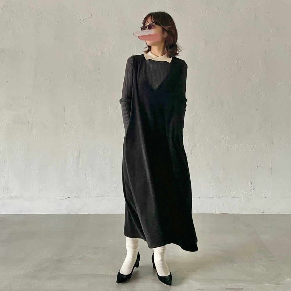 ランダムリブ シャツカラーニット　ニットを着た女性の全身