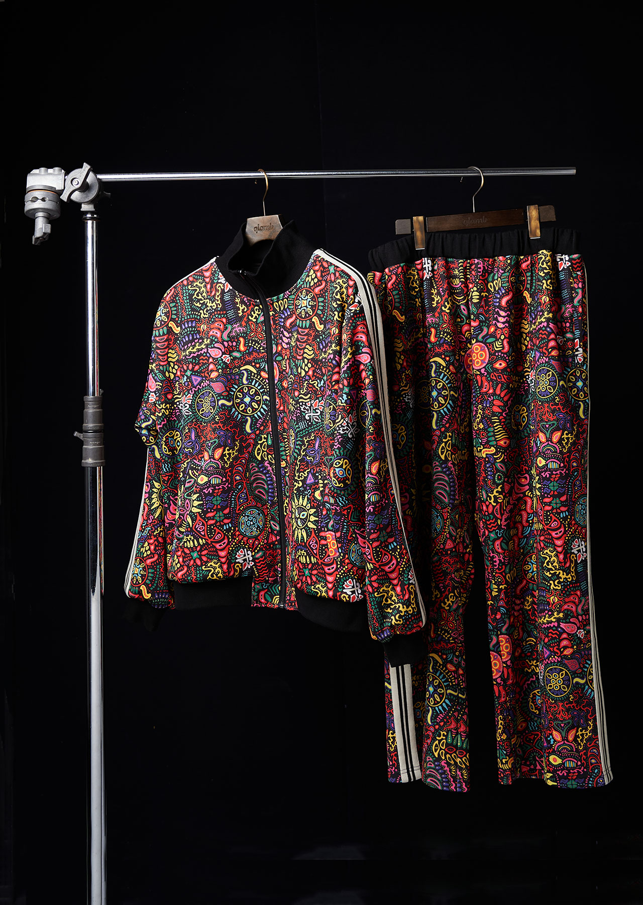 hide Paint Tracksuit (Set Up)