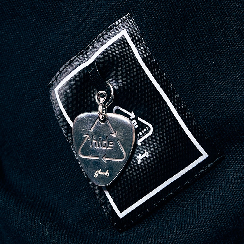 Check Suit hide T-Shirt