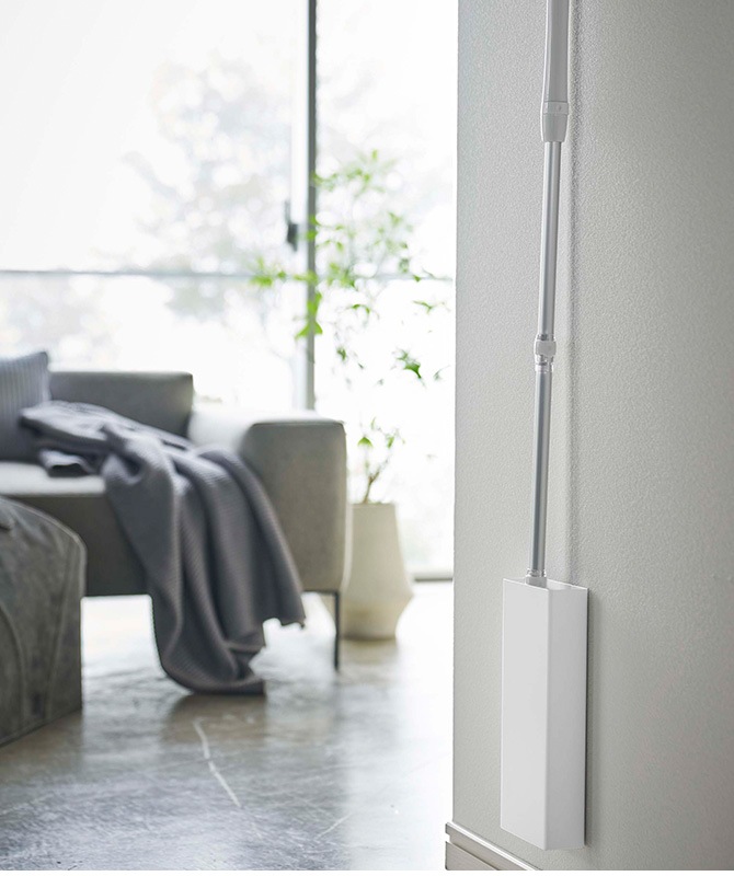 tower タワー マグネットフローリングワイパースタンド  フローリングワイパー 収納 マグネット 冷蔵庫 洗濯機 おしゃれ 省スペース 白 黒 モノトーン  