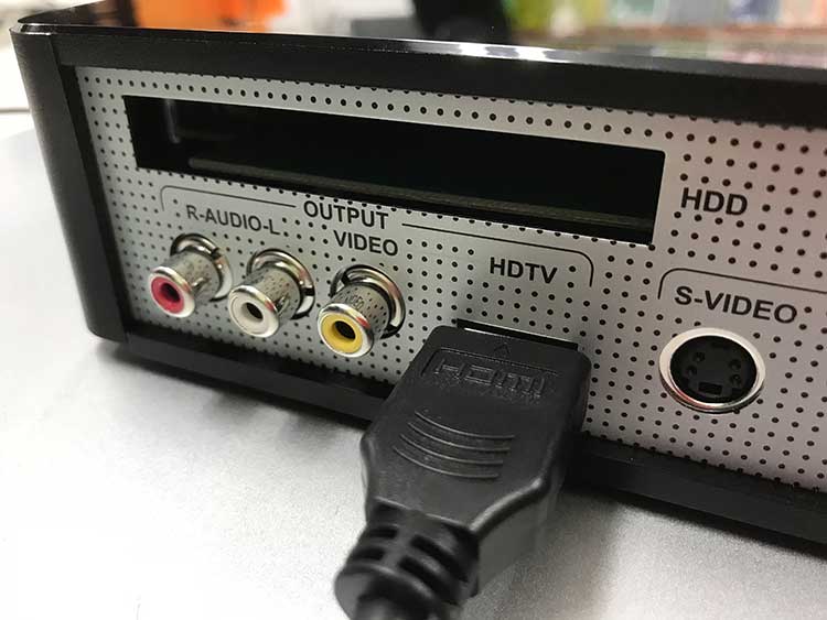 HDMI入力端子に