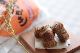 秋田いなふく米菓を代表する“ぬれおかき”