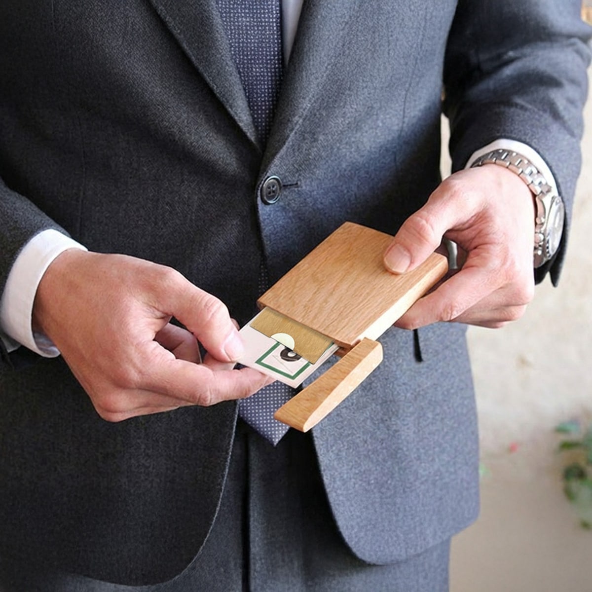 inro 名刺ケース（香りのカードプレゼント）