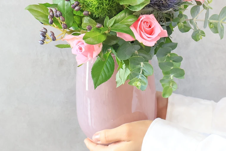 花瓶に生けたブーケ