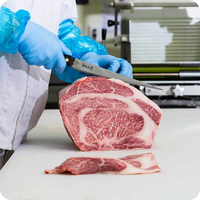 職人が最も良い状態で一枚一枚カットしてお届け