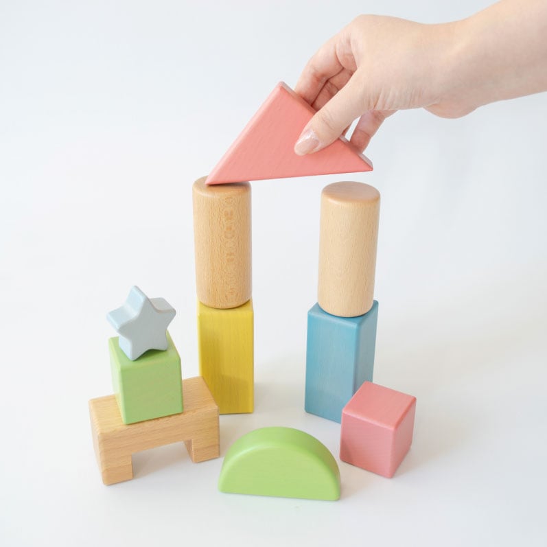 いろいろ積み木 カラフル 積み木遊び 3歳 子ども