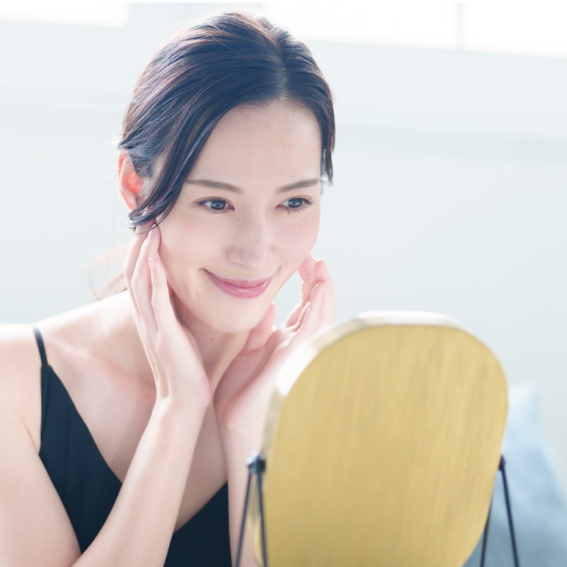 美肌つくりに欠かせないビタミン。お顔だけでなく髪や爪もきれいにし