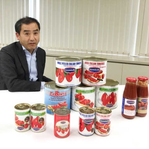 川田先輩とトマト缶の写真
