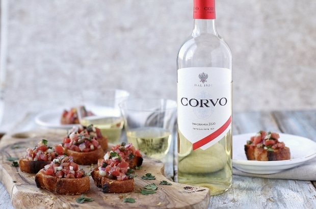シチリア生まれのワイン“コルヴォ”の写真
