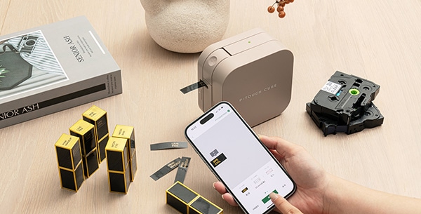 キーボードがないシンプルな本体デザイン