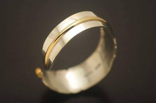 ナバホバングル ハーヴィー・メイス作 《中太フェザー/12KGF/NEW