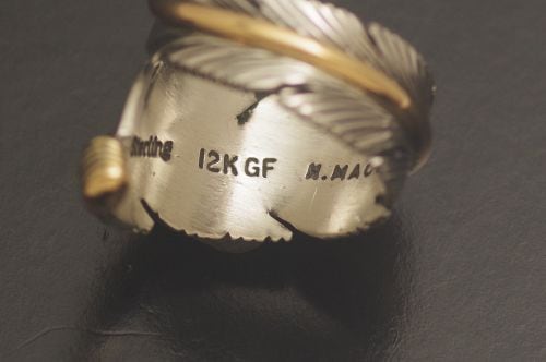 ナバホリング ハーヴィー・メイス作 《フェザー/12KGF》 18号
